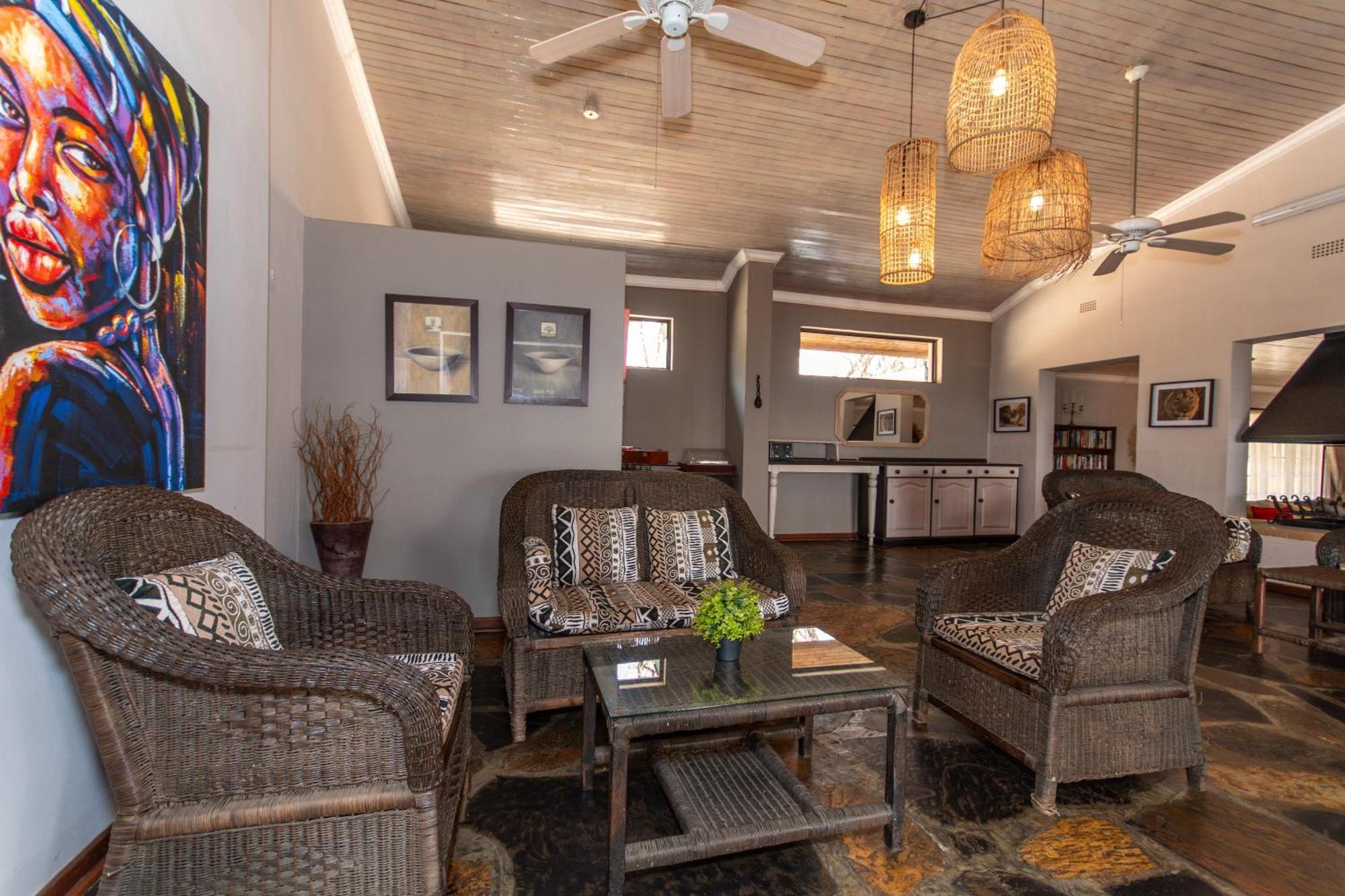 Chestnut Country Lodge Хейзивю Екстериор снимка