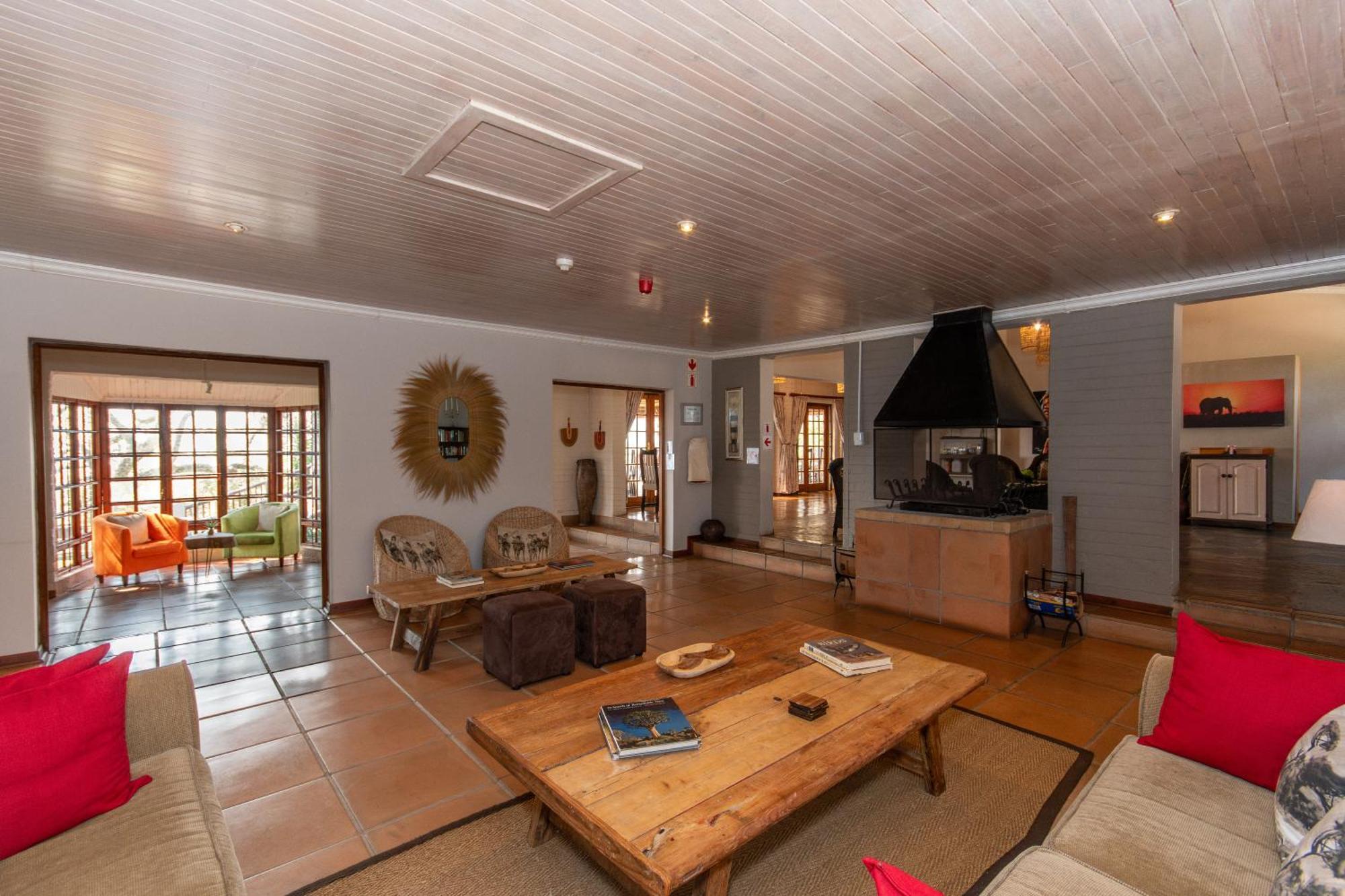 Chestnut Country Lodge Хейзивю Екстериор снимка