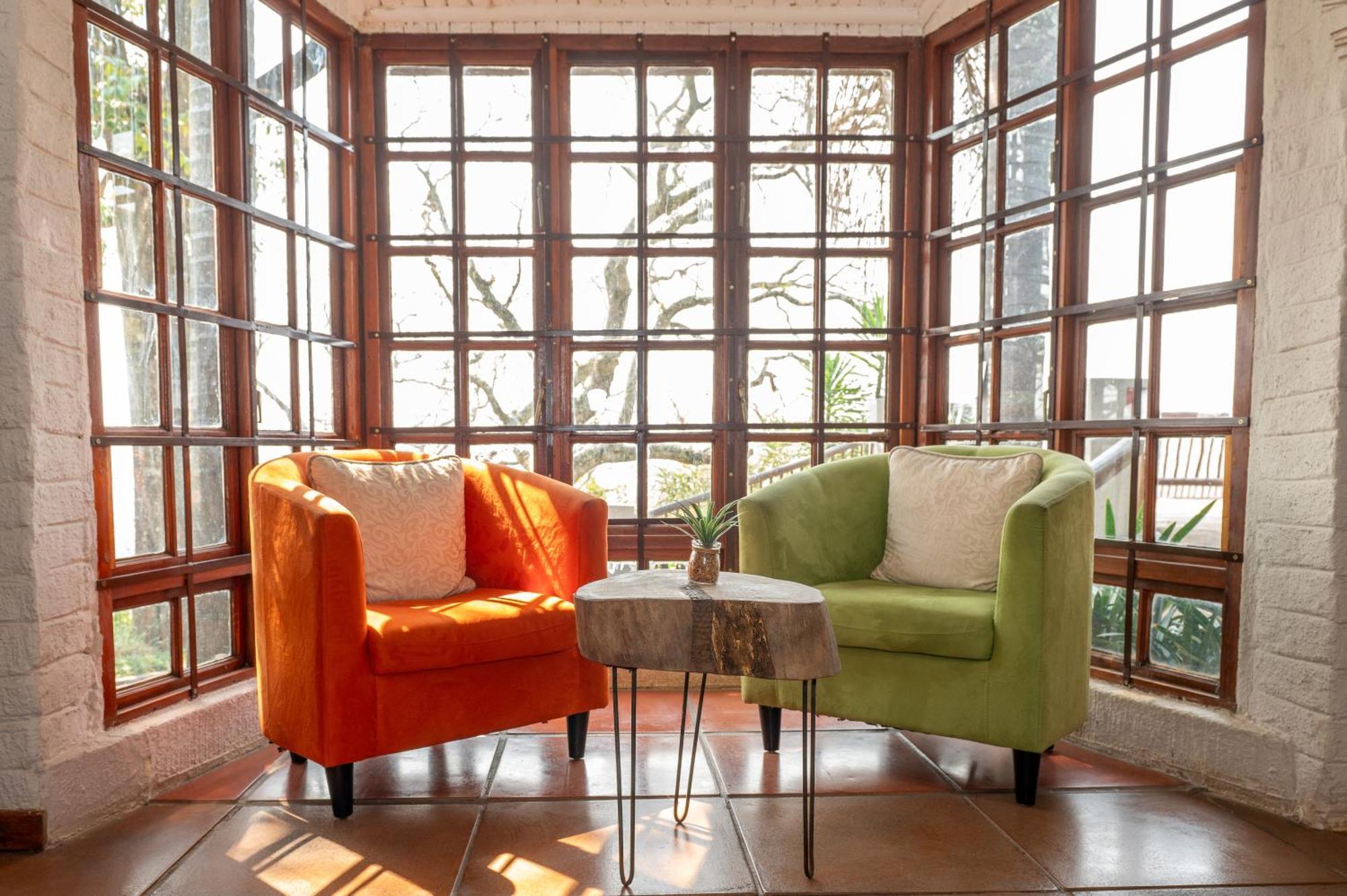Chestnut Country Lodge Хейзивю Екстериор снимка
