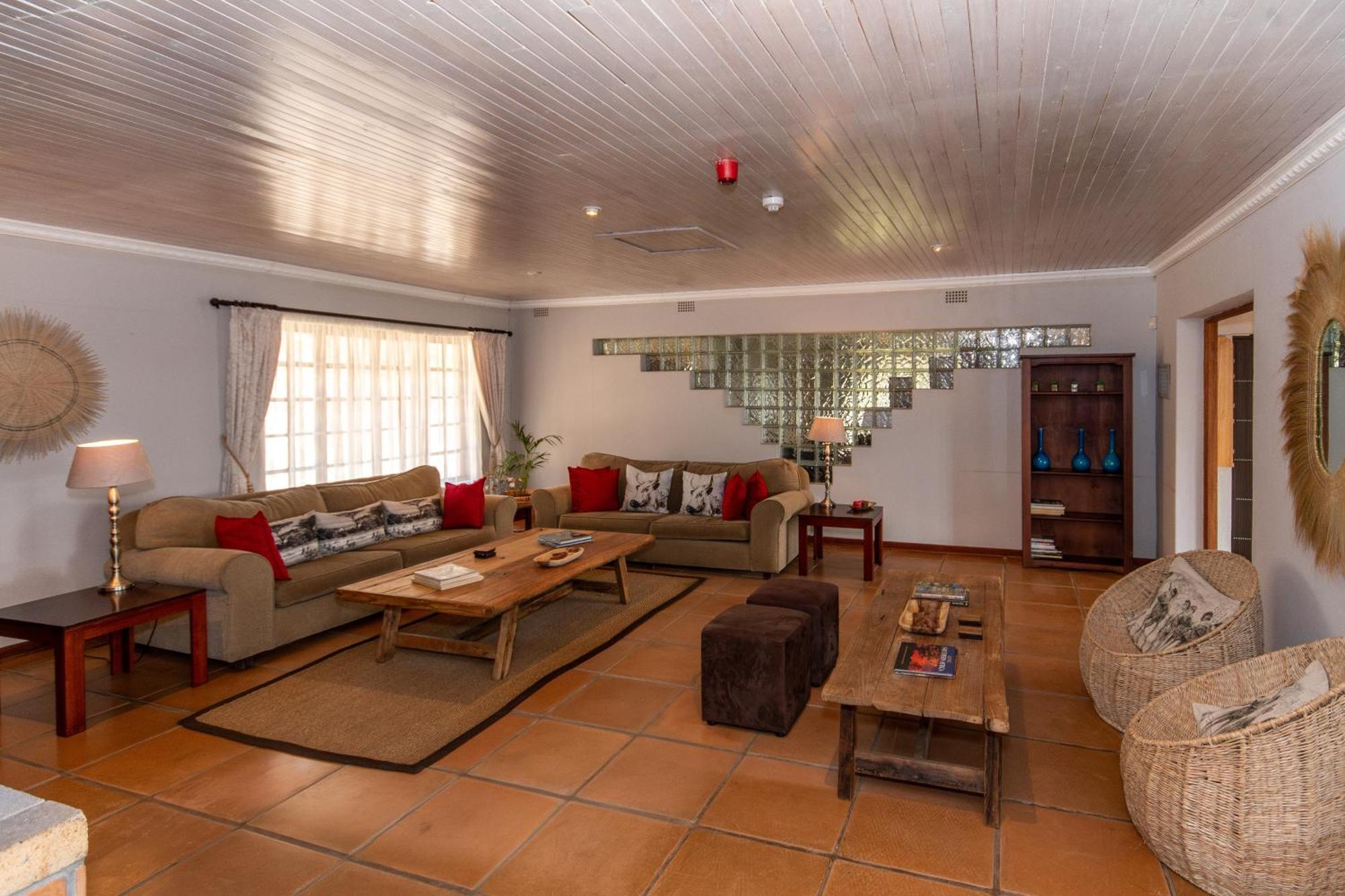 Chestnut Country Lodge Хейзивю Екстериор снимка