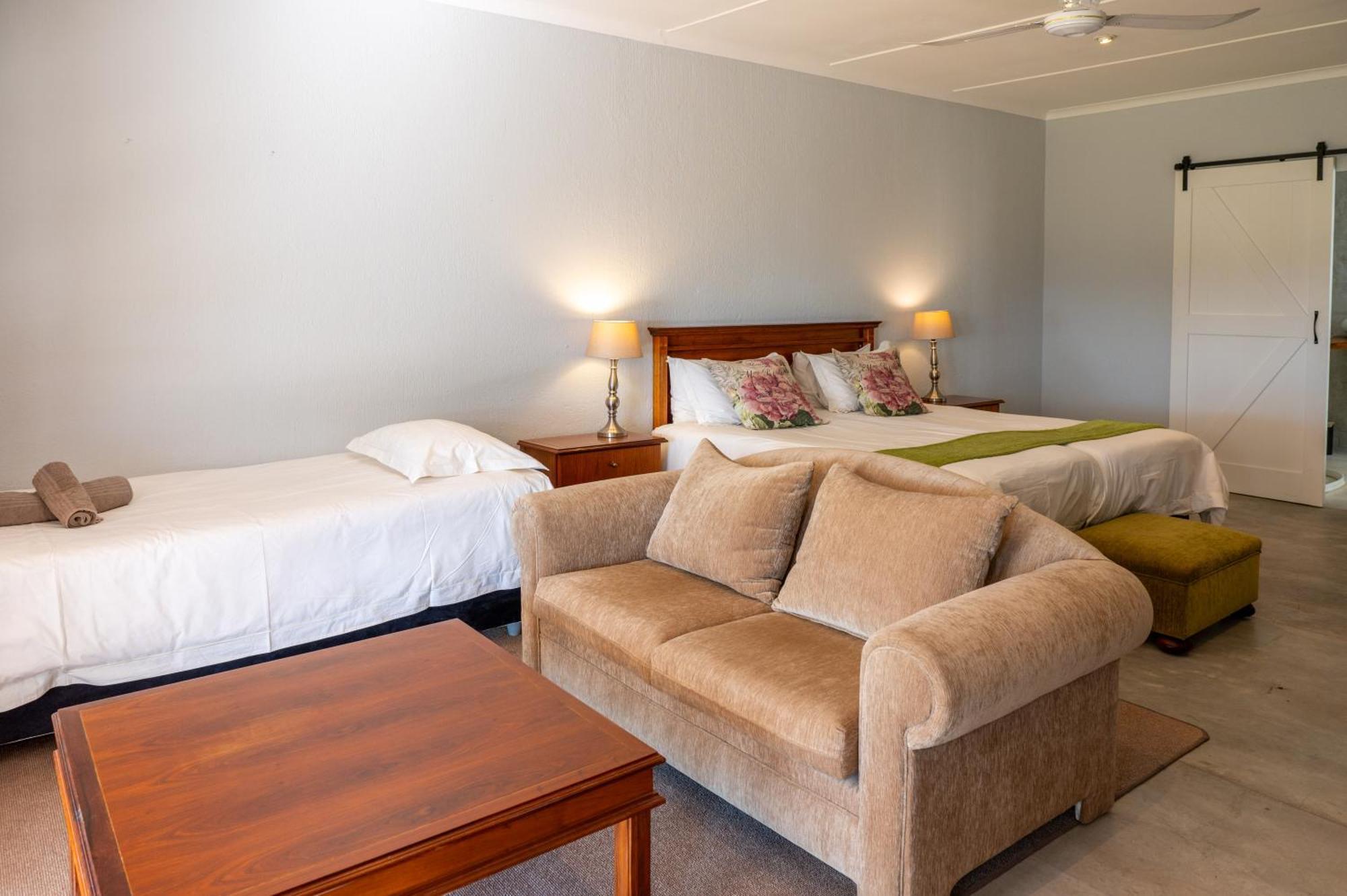 Chestnut Country Lodge Хейзивю Екстериор снимка